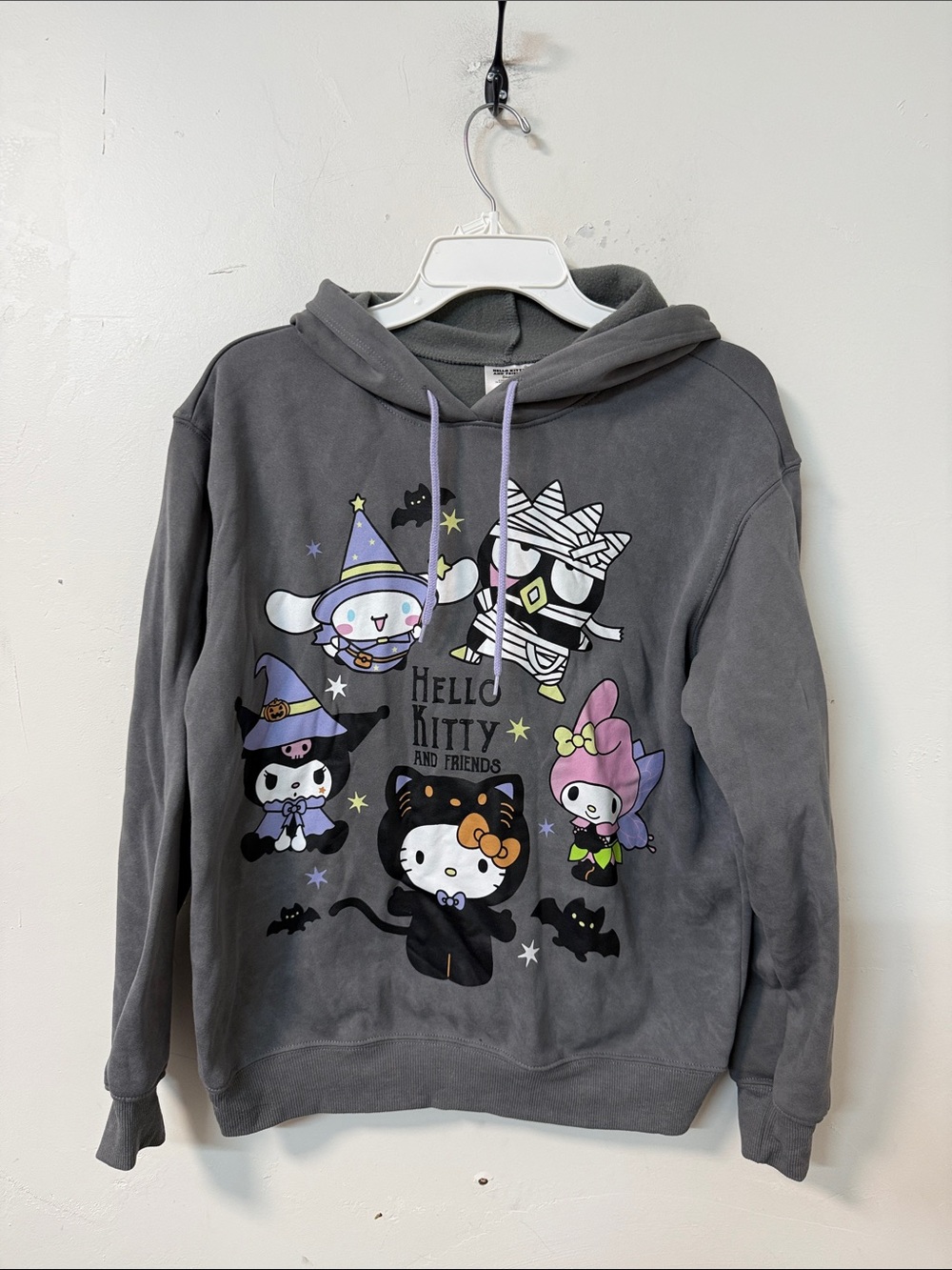 Hello Kitty Gray Halloween Character Pullover Hoodie